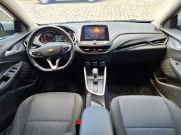 CHEVROLET - ONIX - 2020/2021 - Prata - R$ 80.900,00