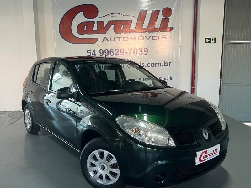 RENAULT - SANDERO - 2011/2011 - Verde - R$ 23.900,00