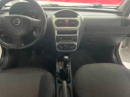CHEVROLET - CORSA - 2011/2011 - Branca - R$ 32.900,00
