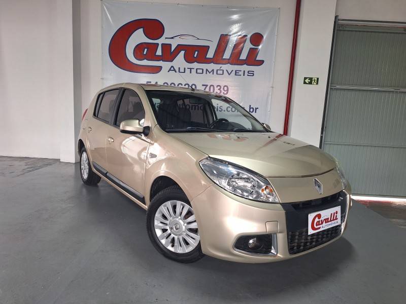 RENAULT - SANDERO - 2011/2012 - Bege - R$ 37.900,00