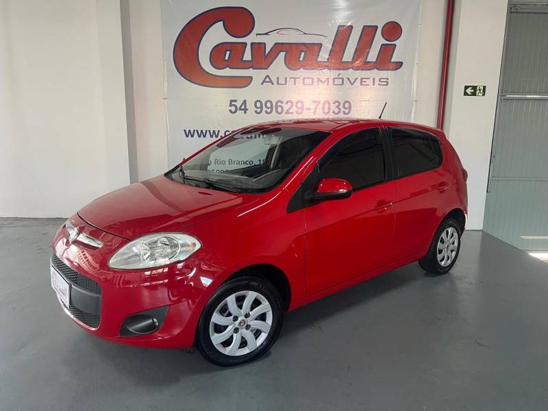 FIAT - PALIO - 2013/2014 - Vermelha - R$ 33.900,00