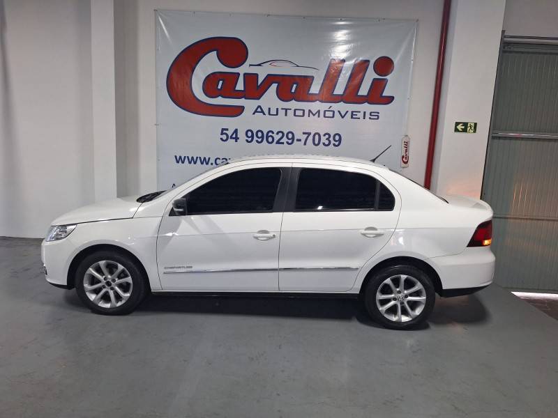 VOLKSWAGEN - VOYAGE - 2010/2011 - Branca - R$ 34.900,00