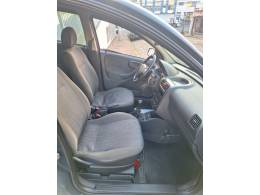 CHEVROLET - CORSA - 2008/2008 - Cinza - R$ 21.900,00