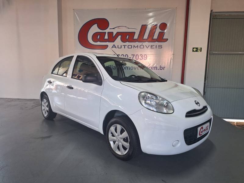 NISSAN - MARCH - 2011/2012 - Branca - R$ 31.900,00
