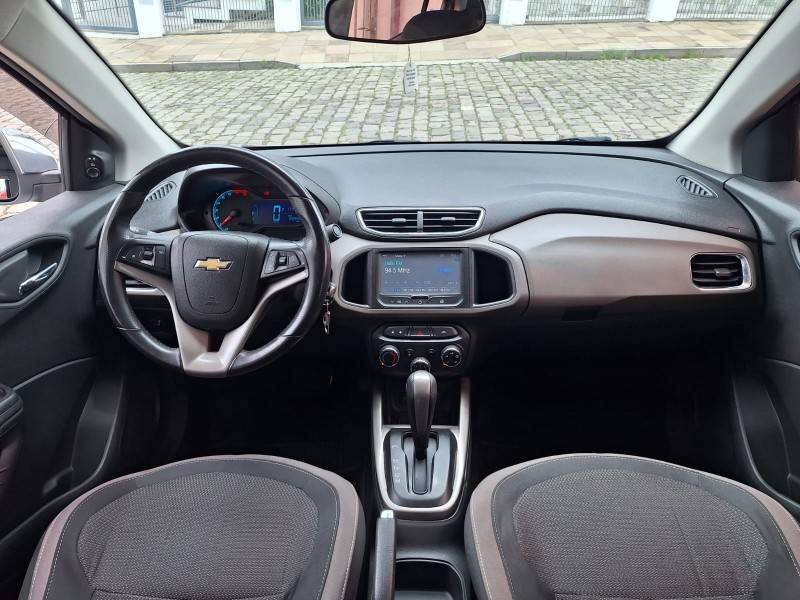 CHEVROLET - PRISMA - 2014/2015 - Branca - R$ 56.900,00