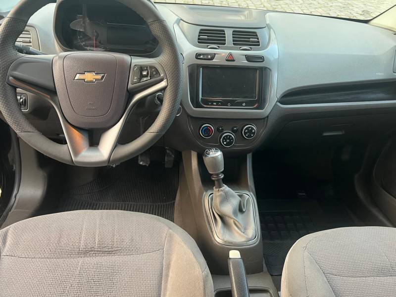 CHEVROLET - COBALT - 2013/2014 - Preta - R$ 44.900,00