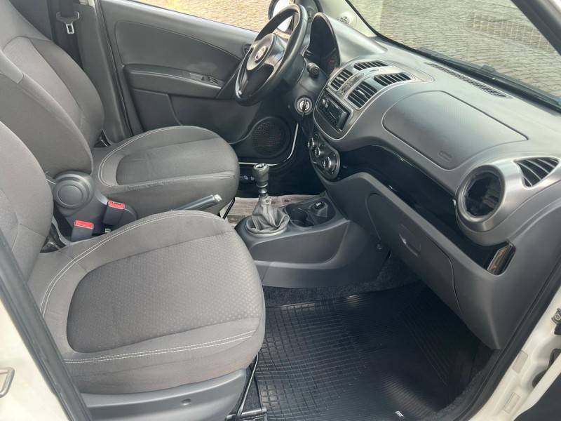 FIAT - GRAND SIENA - 2017/2018 - Branca - R$ 43.900,00
