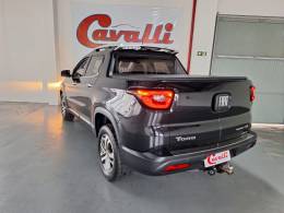 FIAT - TORO - 2016/2017 - Preta - R$ 100.900,00
