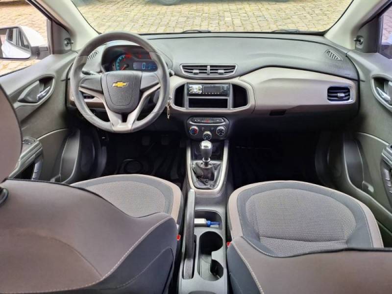 CHEVROLET - PRISMA - 2014/2015 - Branca - R$ 49.900,00