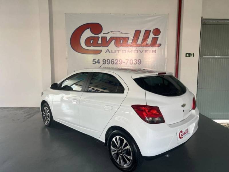 CHEVROLET - ONIX - 2016/2016 - Branca - R$ 56.900,00