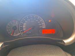 NISSAN - MARCH - 2011/2012 - Branca - R$ 31.900,00