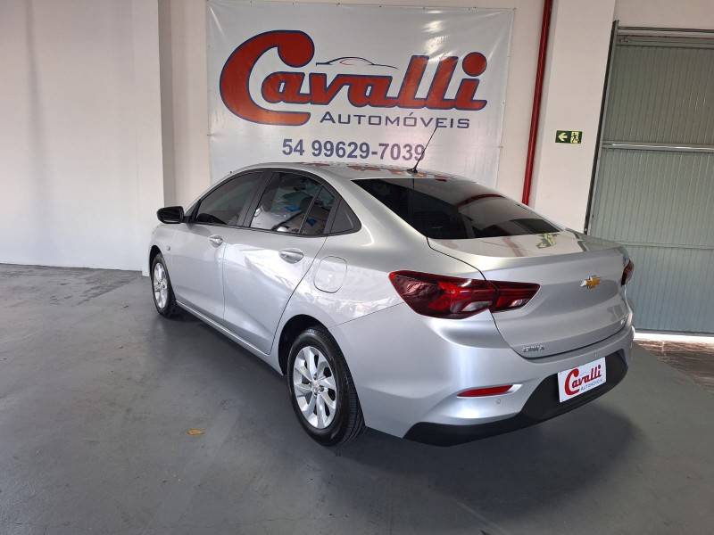 CHEVROLET - ONIX - 2020/2021 - Prata - R$ 80.900,00