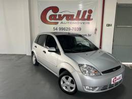 FORD - FIESTA - 2002/2003 - Prata - R$ 17.900,00
