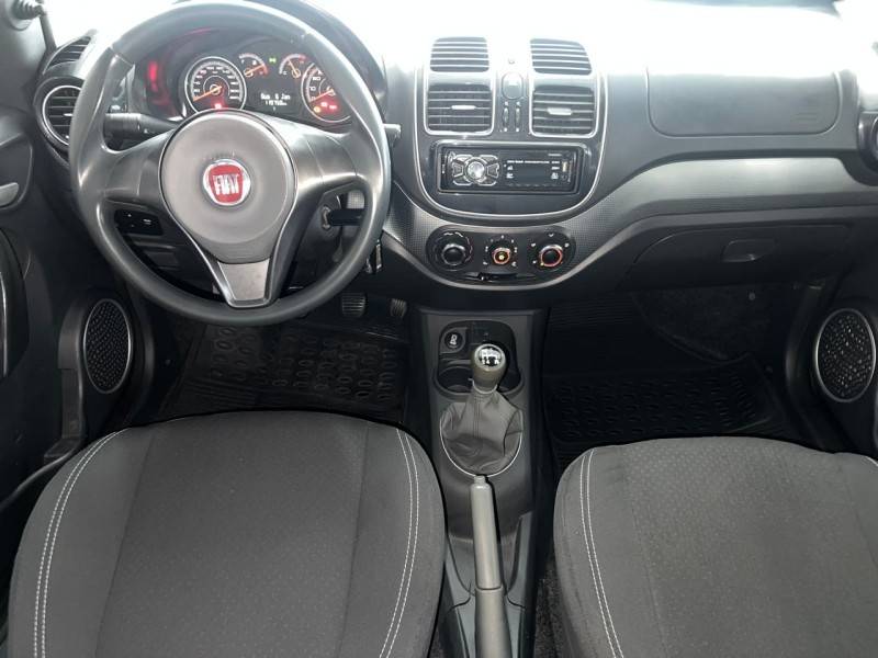 FIAT - GRAND SIENA - 2014/2015 - Cinza - R$ 40.900,00