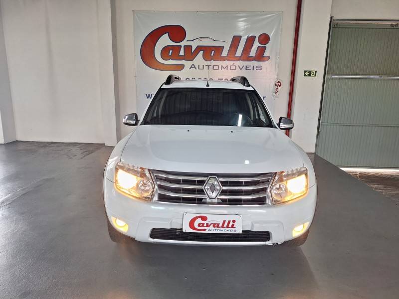 RENAULT - DUSTER - 2012/2013 - Branca - R$ 53.900,00