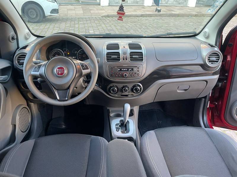 FIAT - GRAND SIENA - 2014/2015 - Vermelha - R$ 41.900,00