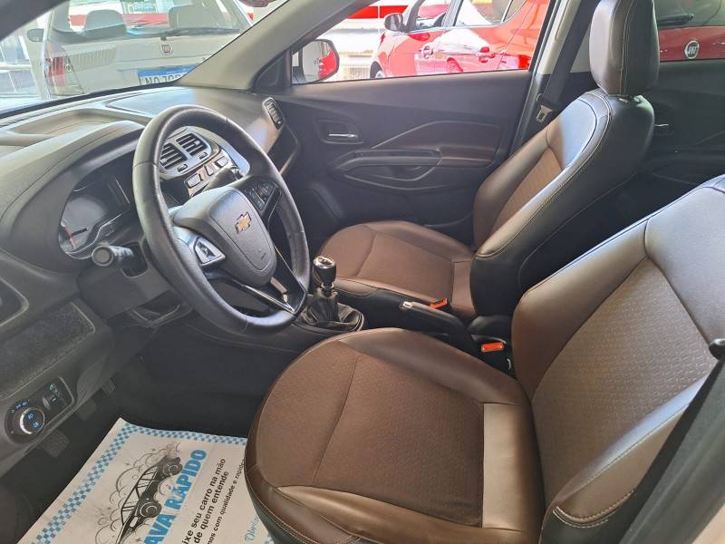CHEVROLET - COBALT - 2019/2019 - Branca - R$ 59.900,00