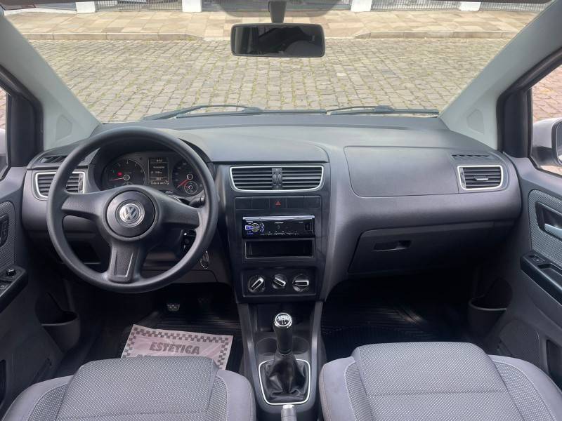 VOLKSWAGEN - FOX - 2011/2011 - Branca - R$ 32.900,00