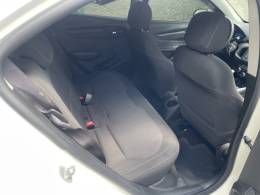 CHEVROLET - ONIX - 2014/2015 - Branca - R$ 48.900,00