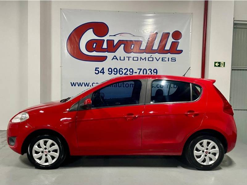 FIAT - PALIO - 2014/2015 - Vermelha - R$ 39.900,00
