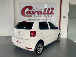 VOLKSWAGEN - FOX - 2011/2011 - Branca - R$ 32.900,00