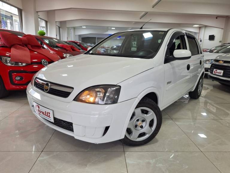 CHEVROLET - CORSA - 2011/2012 - Branca - R$ 32.900,00