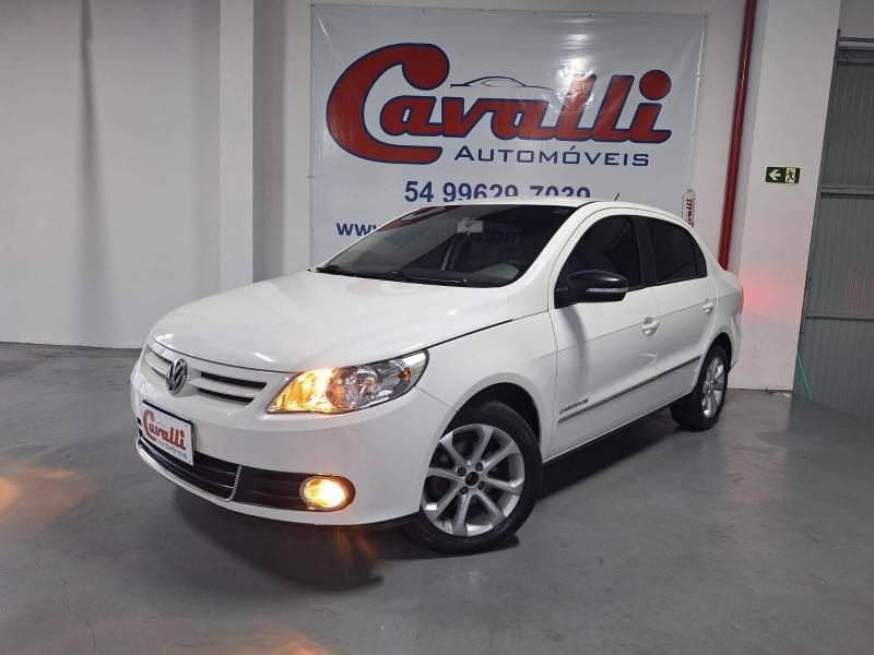 VOLKSWAGEN - VOYAGE - 2010/2011 - Branca - R$ 34.900,00