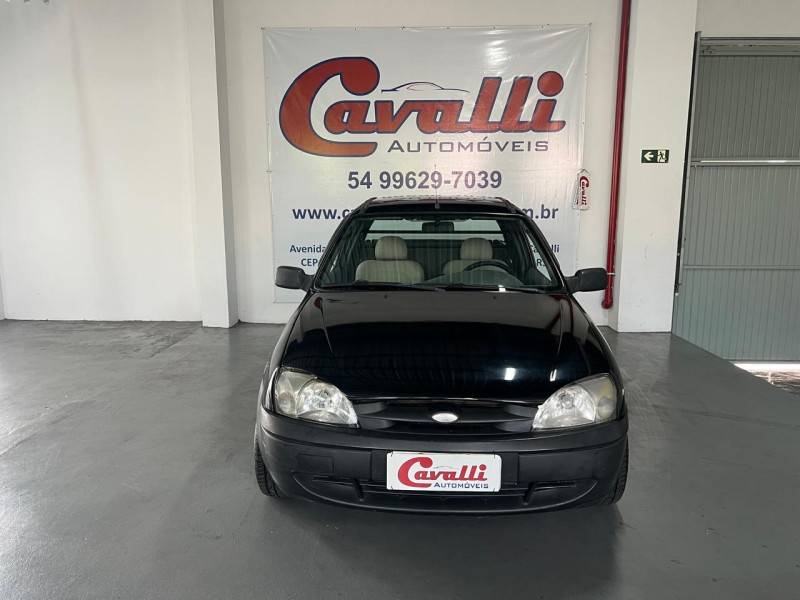 FORD - COURIER - 2005/2006 - Preta - R$ 29.900,00