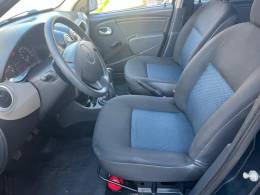 RENAULT - SANDERO - 2011/2011 - Verde - R$ 23.900,00