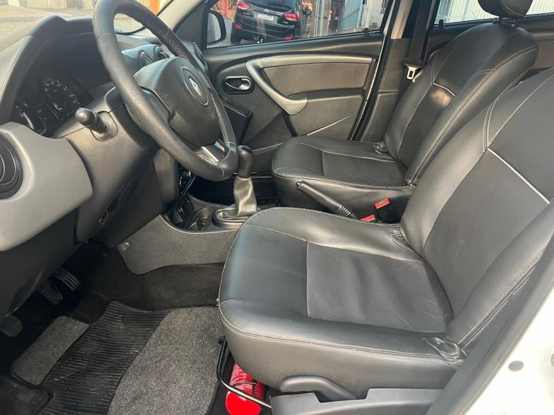 RENAULT - DUSTER - 2012/2013 - Branca - R$ 49.900,00
