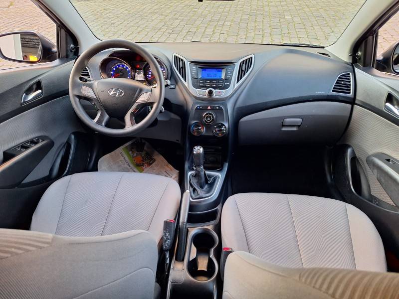 HYUNDAI - HB20S - 2014/2015 - Cinza - R$ 54.900,00