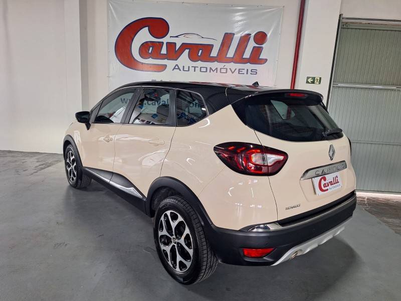 RENAULT - CAPTUR - 2018/2019 - Bege - R$ 74.900,00