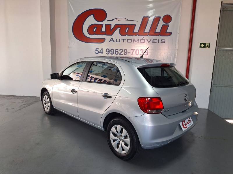 VOLKSWAGEN - GOL - 2014/2015 - Prata - R$ 37.900,00