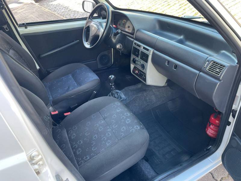 FIAT - UNO - 2009/2010 - Branca - R$ 23.900,00