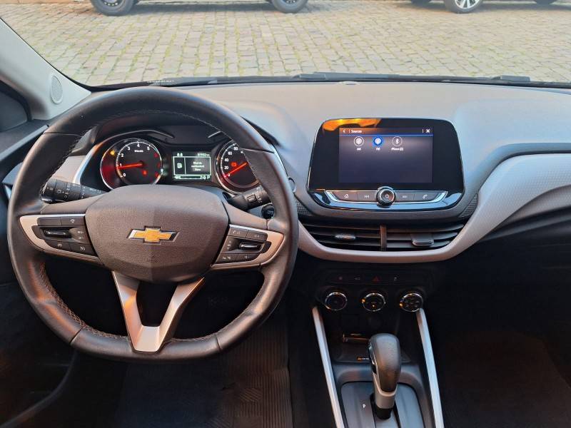 CHEVROLET - ONIX - 2019/2020 - Vermelha - R$ 78.900,00