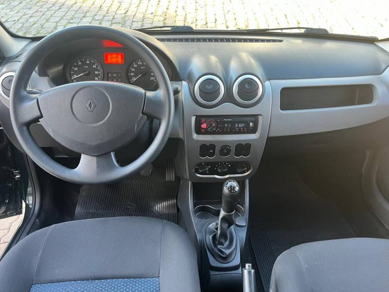 RENAULT - SANDERO - 2011/2011 - Verde - R$ 23.900,00