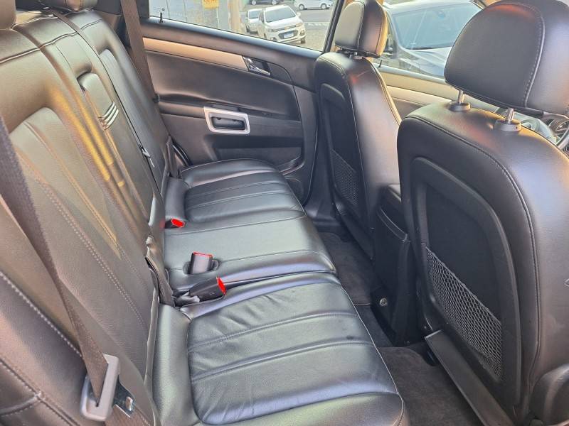 CHEVROLET - CAPTIVA - 2011/2011 - Prata - R$ 43.900,00