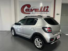 RENAULT - SANDERO - 2015/2015 - Prata - R$ 45.900,00