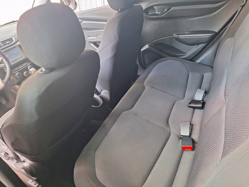 CHEVROLET - ONIX - 2016/2016 - Branca - R$ 58.900,00
