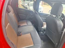 RENAULT - DUSTER - 2015/2016 - Vermelha - R$ 59.900,00