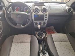 FORD - FIESTA - 2013/2014 - Bege - R$ 32.900,00