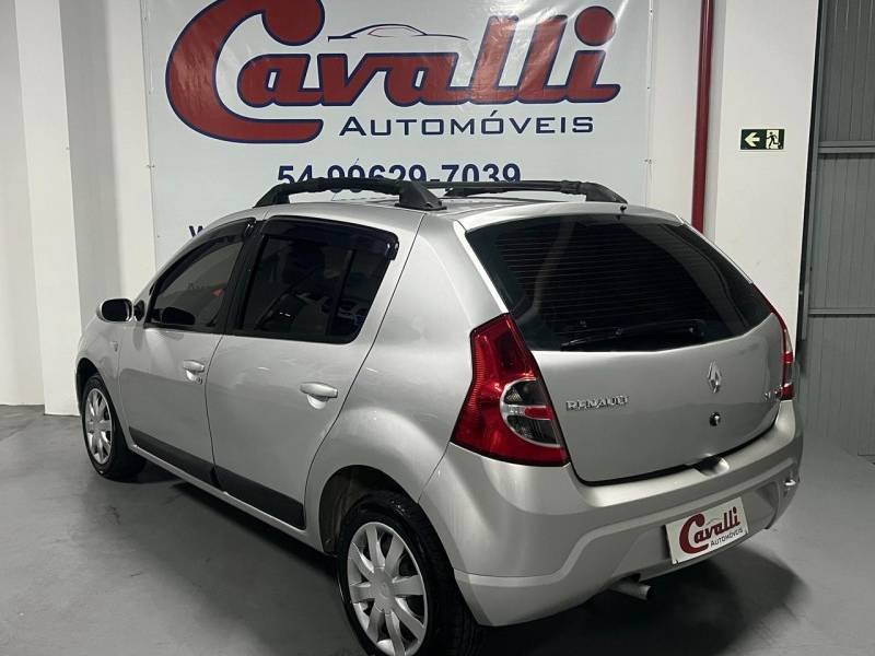 RENAULT - SANDERO - 2008/2009 - Prata - R$ 28.900,00