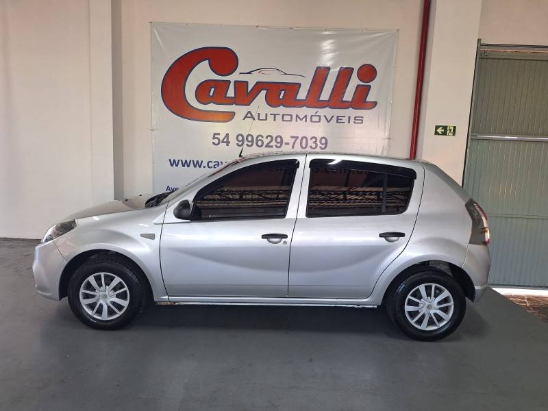 RENAULT - SANDERO - 2013/2014 - Prata - R$ 34.900,00