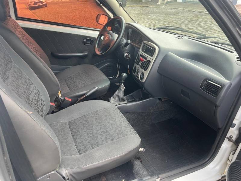 FIAT - STRADA - 2009/2009 - Branca - R$ 31.900,00