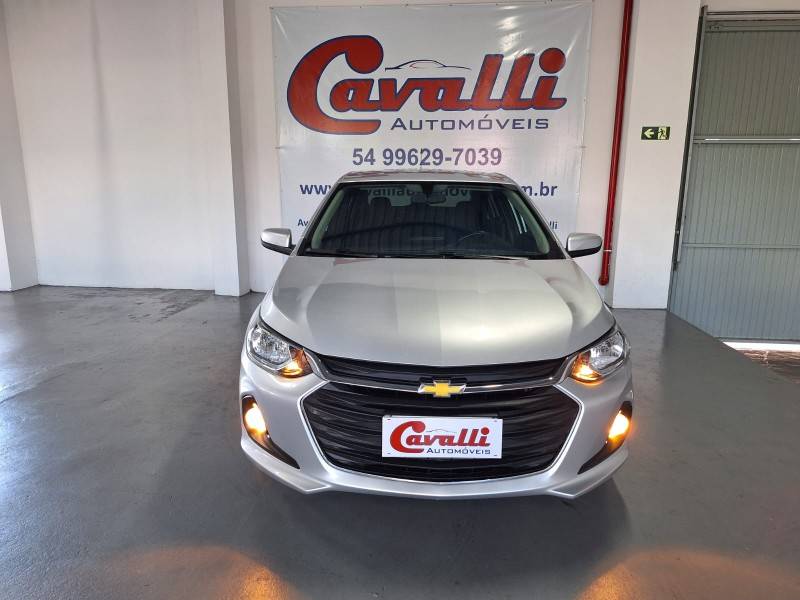 CHEVROLET - ONIX - 2020/2021 - Prata - R$ 80.900,00