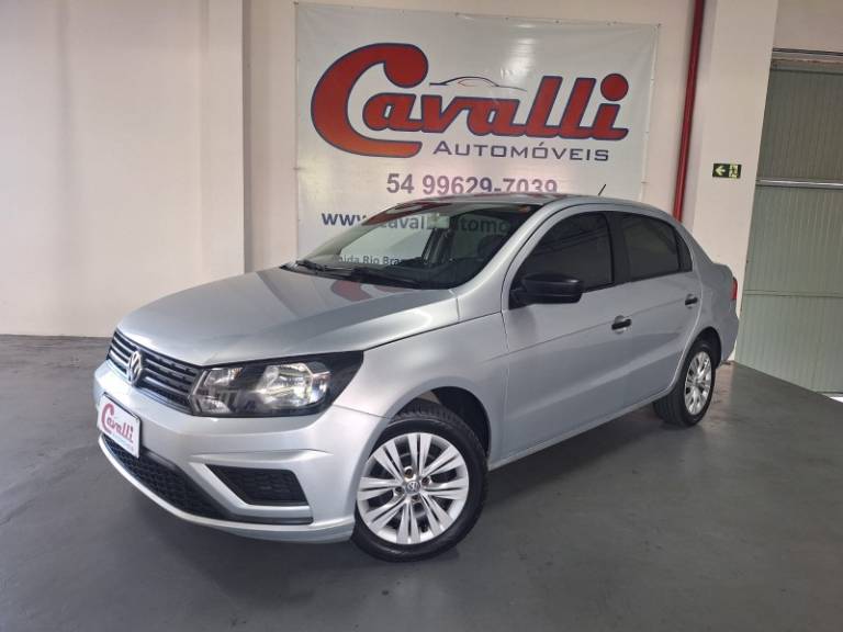 VOLKSWAGEN - VOYAGE - 2020/2021 - Prata - R$ 52.900,00
