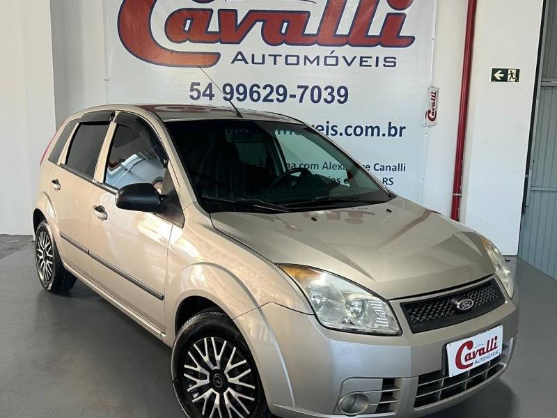 FORD - FIESTA - 2007/2008 - Prata - R$ 19.900,00