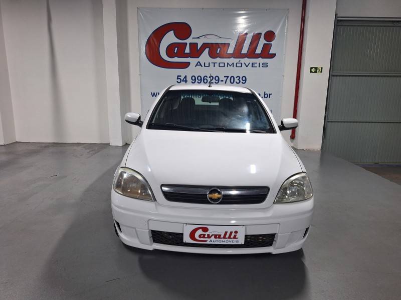 CHEVROLET - CORSA - 2011/2011 - Branca - R$ 32.900,00