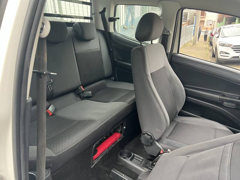 VOLKSWAGEN - SAVEIRO - 2020/2021 - Branca - R$ 69.900,00