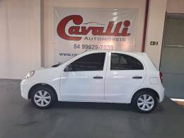 NISSAN - MARCH - 2011/2012 - Branca - R$ 31.900,00